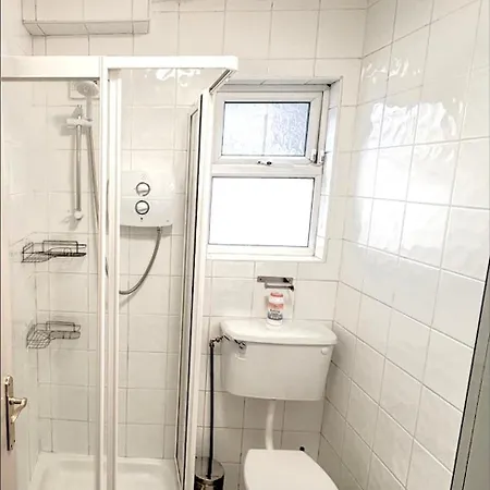 Dorset St Centre Double In A Cozy Shared Dublin